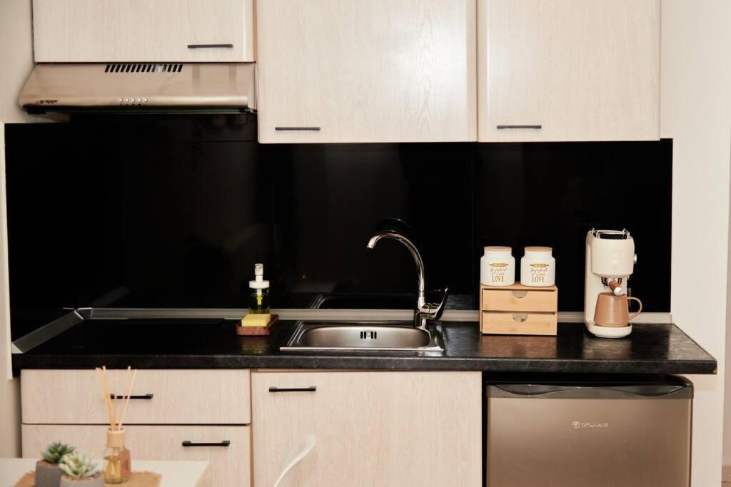 Florina Modern Studio Екстериор снимка